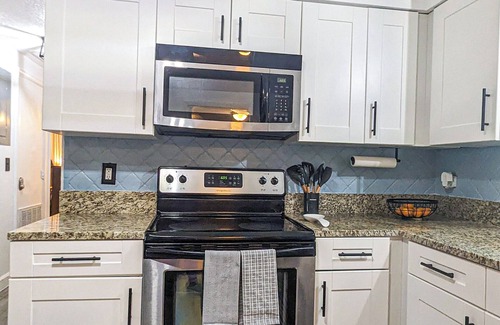 Riverview House | Discover Your Home Away from Home in Riverview