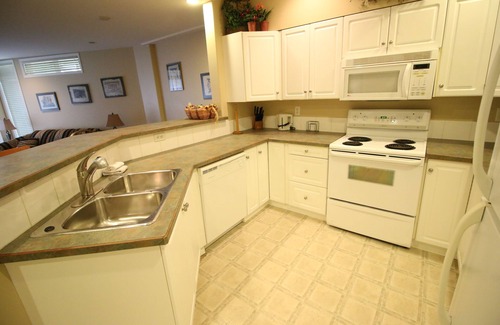 North End Condo | Discovery Bay Resort 204- 2Bed-2Bath- Sanctuary Views- 1889767 - 90 Day Min -