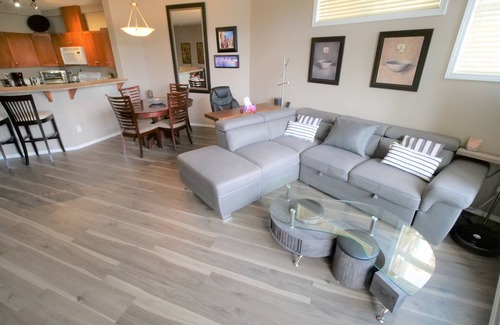 North End Condo | Discovery Bay Resort by DKRA