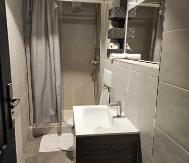 Mouroux Apartment | Disney 1