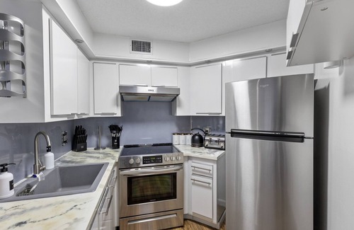 Ventura Condo | Disney and Airport 15 minutes from Luxury Condo