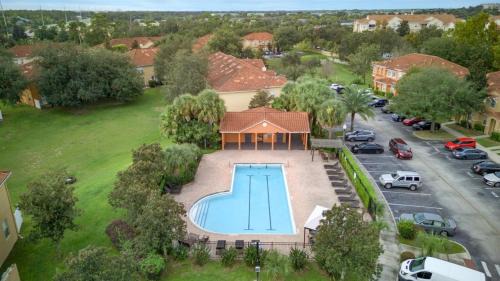 Crestwynd Bay House | Disney-area 4br Retreat Relax & Swim By The Pool