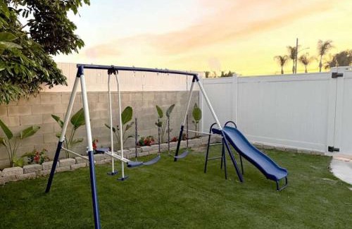 Southwest Anaheim House | Disneyland Lux Villa 6BR 4BA Mini Golf Arcade Game