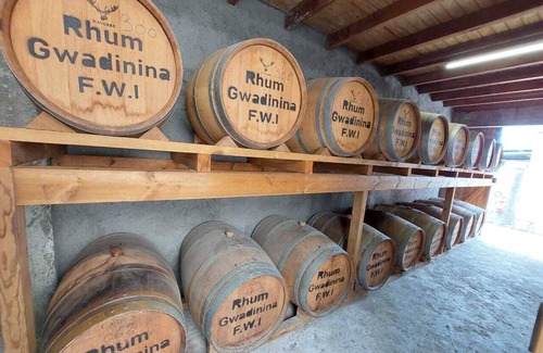 Gardel House | Distillerie domaine de letaye in the countryside 15 minutes from the town center