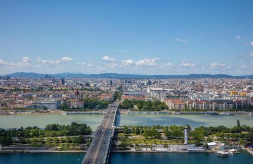 Kaisermuhlen Apartment | District Living