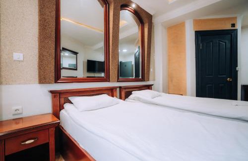 Varosh Apartment | District