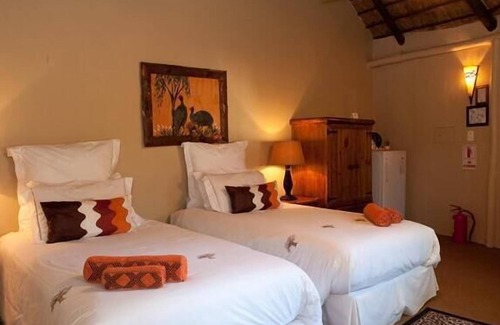 Leeupoort Cabin | Ditholo Game Lodge