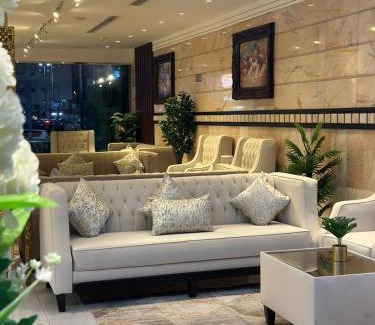 Hera Street Apartment | Diva Hotel Suites