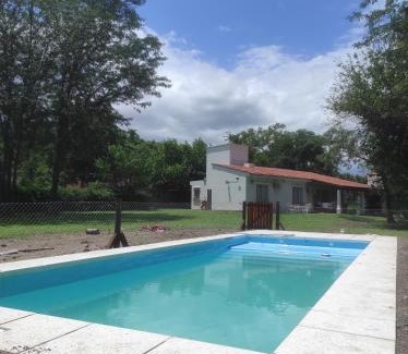 Villa San Lorenzo House | DIVINA Y COMODA CASA EN SAN LORENZO PARA 5 PERSONAS!
