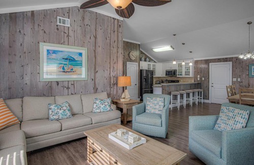 Safe Harbor House | Diving Dolphin SDL628 Home