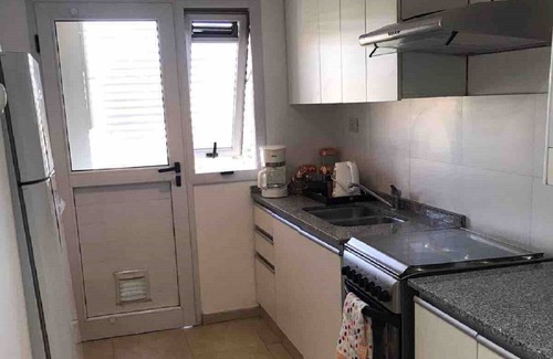 Mendoza City Center Apartment | Divino Departamento con Vista a la Montaña!