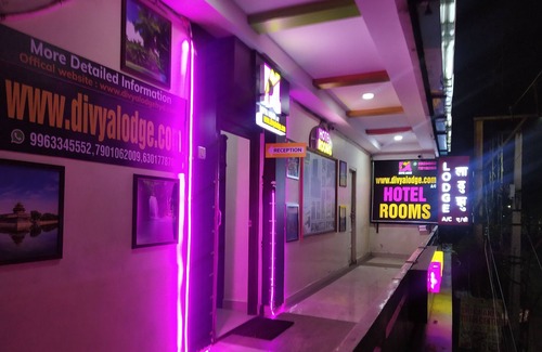 Hyderabad Apartment | DIVYA LODGE HOTELS ROOMS NSR HOTELS SERVICES COMPANY NSR TOURSIM TOURS TRAVELLIN