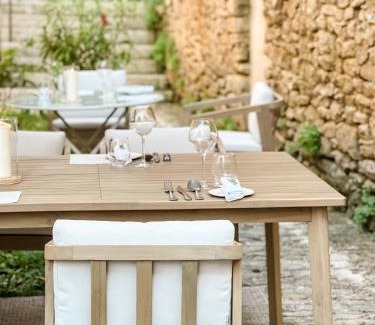 Sainte-Alvere Hotel | DIX Restaurant & Chambres d'hôtes, Sainte-Alvere, Dordogne