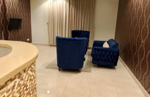 Hera Street Apartment | Diyra Hira