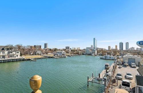 Atlantic City House | DO with AC Awesome Waterfront Marina Home