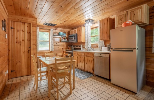 Shell Knob Cabin | Do you have an anniversary coming up? This is the perfect place!