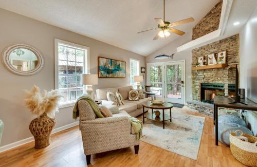 Fair Play House | Dock and Hot Tub at Fair Play Hideaway!