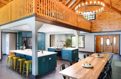 Gainesville House | Dock Holiday - Family Fun, Deep Water Dock w/Roof Deck