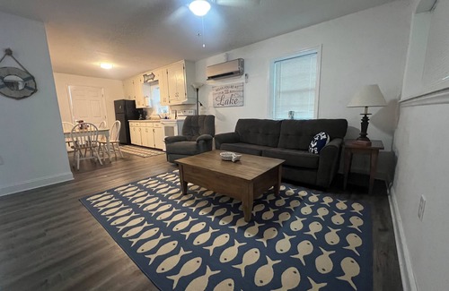 Clarksville House | Dockside Dreamz- Full duplex lake fun for 12