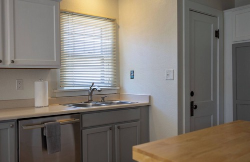 Casper House | Dog and Fly Fishing Friendly 2-bedroom House in Downtown Casper
