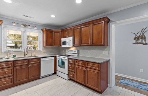 Long Beach House | Dog-friendly cottage with fenced yard - stroll to beach, pier, dining, shops
