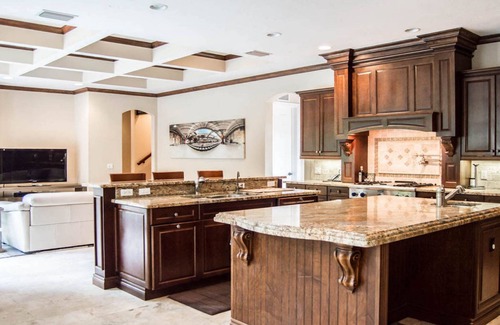 Bay Isle House | Dog-friendly gated spacious Siesta Key Getaway — Pool, Spa, & Mancave.