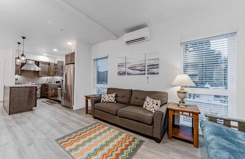 Gold Beach Apartment | Dog-friendly home near the ocean with fireplaces, grill, balcony & deck