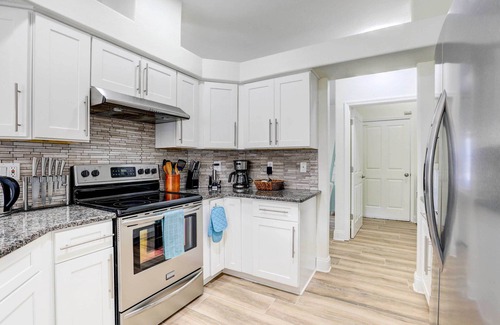 River Pointe House | Dog-Friendly Home w/Pool & Yard in Bradenton