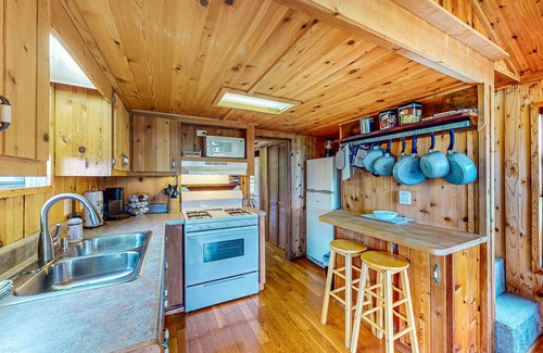 Hector House | Dog-friendly house close to Seneca Lake with firepit, deck, loft, & washer/dryer