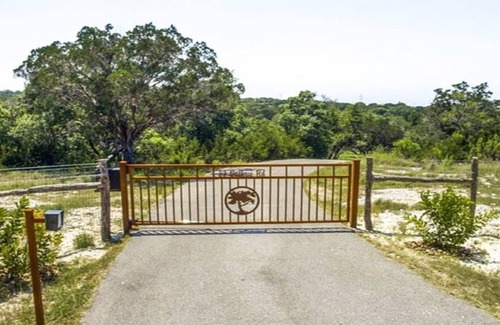 Boerne Cabin | Dog Friendly Private Luxury Cabin in The Texas Hill Country.