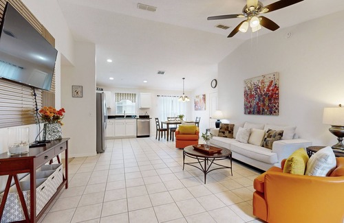 Sandy Ridge House | Dog-friendly, private pool , central AC, full kitchen, WiFi, Snow-bird friendly