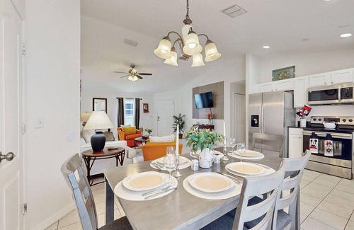 Sandy Ridge House | Dog-friendly, private pool , central AC, full kitchen, WiFi, Snow-bird friendly