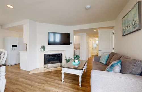 Santa Ana Heights House | Dog-friendly two-story home with two kitchens, fast WiFi, patio, & gas grill