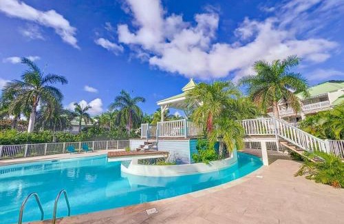 Anse Marcel Apartment | Dolce Riviera, Beach Access, Pool View, 2 Bedrooms
