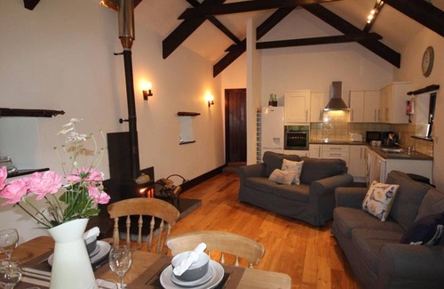 Liskeard House | Dolittles Den, a beautifully renovated barn situated in idyllic Cornish countryside