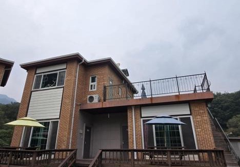 Mungyeong House | Dolmadang Cheongsu Pension