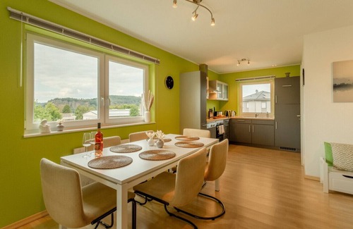 Gerolstein House | Dolomites Bungalow Eifelsteig w/view Terrace & BBQ