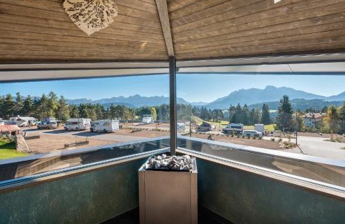 Nova Ponente Ski Chalet | Dolomites View X Lodges - Camping