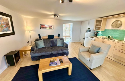 Ardersier Apartment | Dolphin Bay - Beautiful 3 Bedroom Apartment