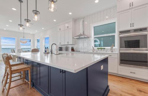 Caribbean Isle House | Dolphin Cove