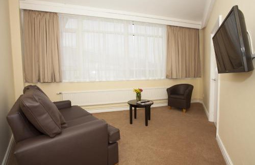 Castle Hotel | Dolphin SA1