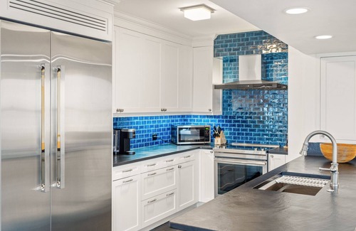 Port Aransas Condo | Dolphin Views & Adventure at Your Doorstep