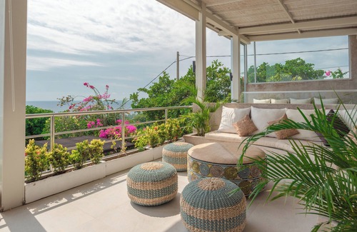 Temukus House | Dolphin Villa Lovina