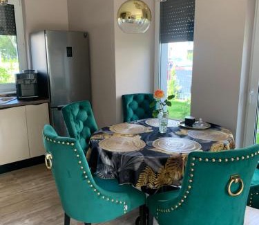 Ustka Villa | Dom „Pod lasem” w Ustce