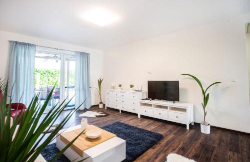 Tomasov Apartment | Dom Tomášov D