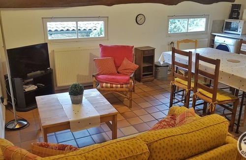 Les Echets House | Domaine Albert - POMMIERS