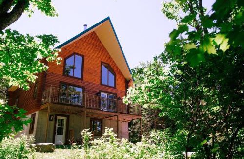 Saint-Paul-de-Montminy Ski Chalet | Domaine Appalaches 20 Incredible view and spa