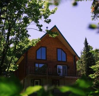 Saint-Paul-de-Montminy Ski Chalet | Domaine Appalaches 20 Incredible view and spa