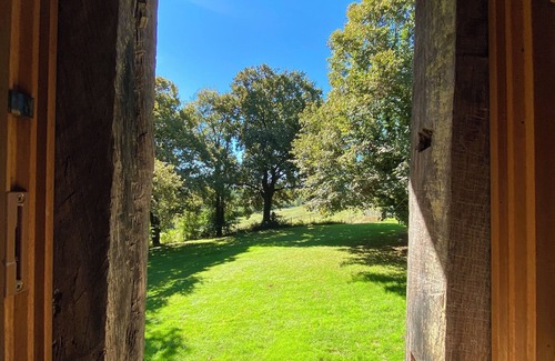 Betbezer-d'Armagnac Bed & Breakfast | Domaine Bourgade. Room in typical Landaise/breakfast.
