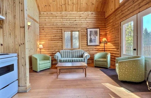 Saint-Paul-de-Montminy Ski Chalet | Domaine Appalaches 60 Incredible view